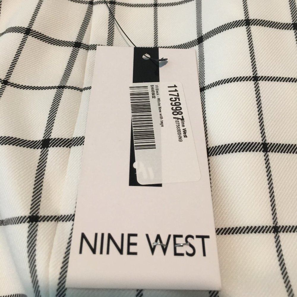 Nine West - Picture 3 of 5